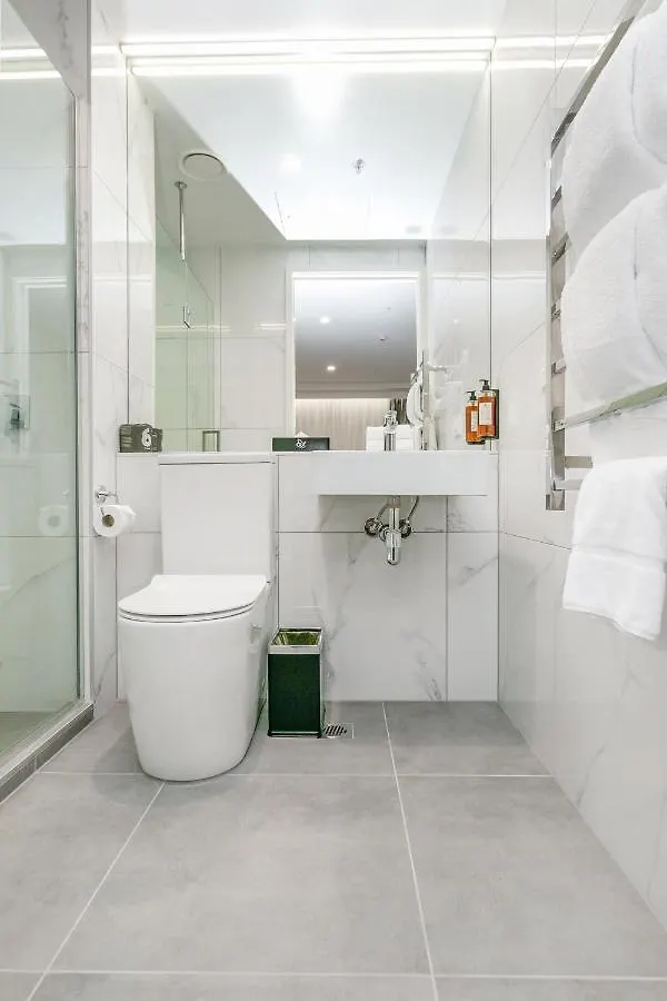 ****  Christchurch City Hotel New Zealand