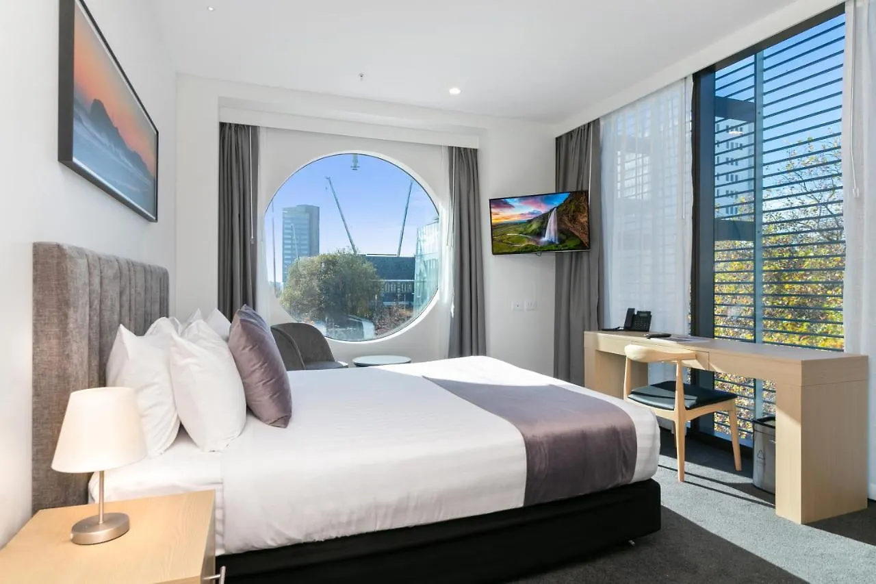 Christchurch City Hotel 4*,