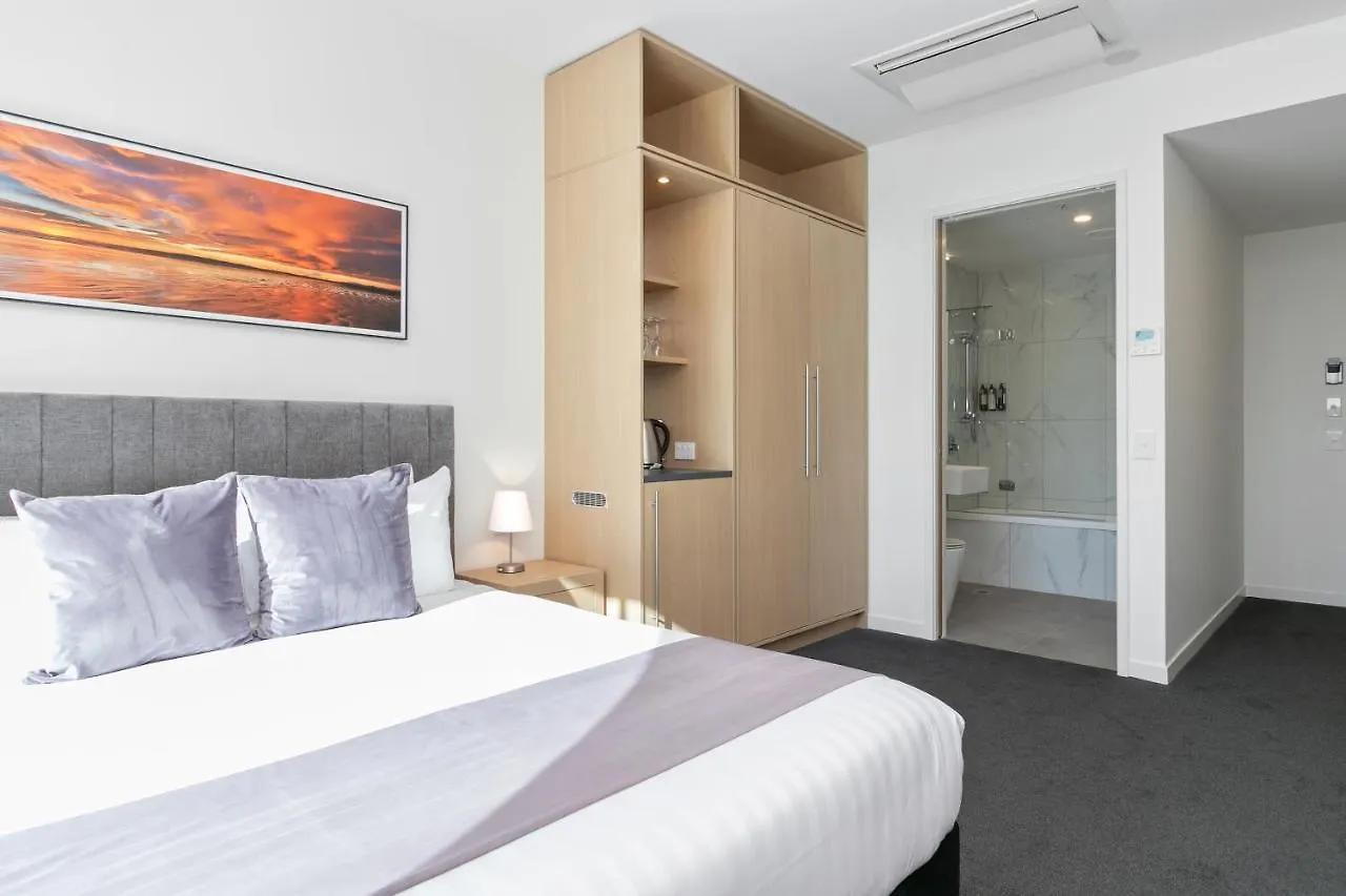 Christchurch City Hotel